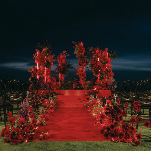 Expert wedding day crisis management and problem solving